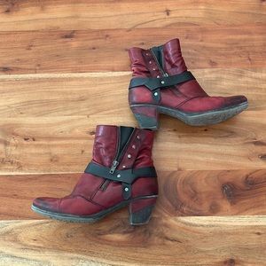Remonte Wine leather booties